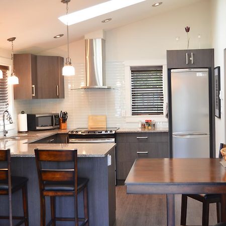 Pair-A-Dice Cottage Port Renfrew Dış mekan fotoğraf