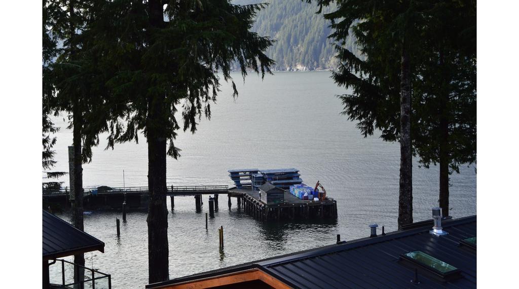 Pair-A-Dice Cottage Port Renfrew Oda fotoğraf